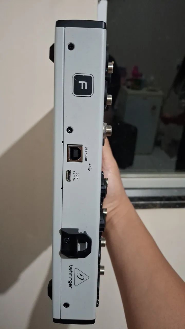 Mesa digital behringer Flow 8 - Foto 4