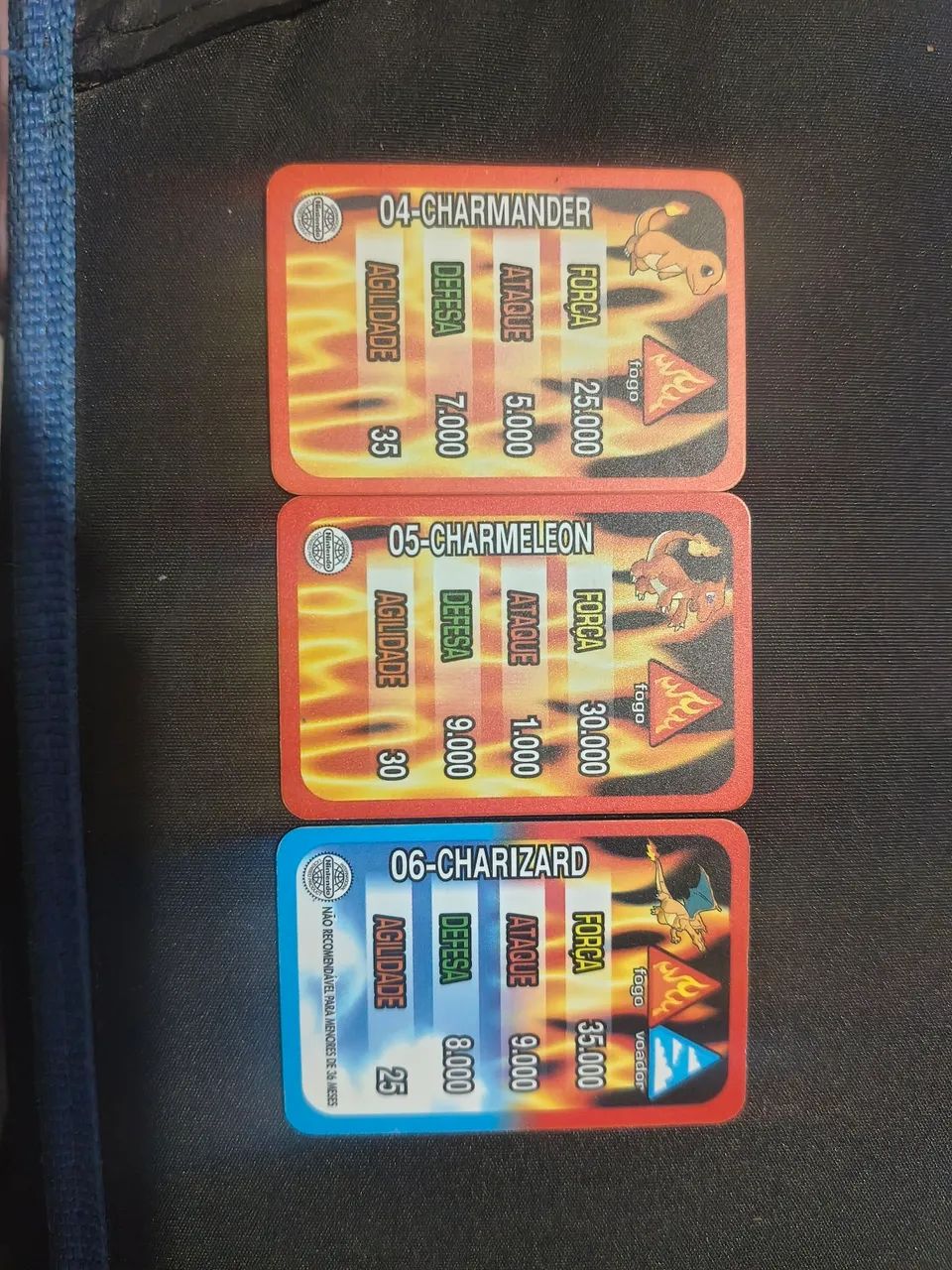 Pokémon Charizard e evoluções super cartas Elma Chips  - Foto 2