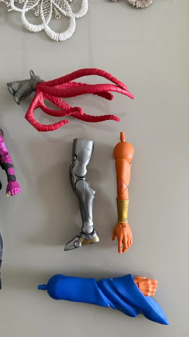 2 action figures + Bafs Marvel Legends - Foto 4