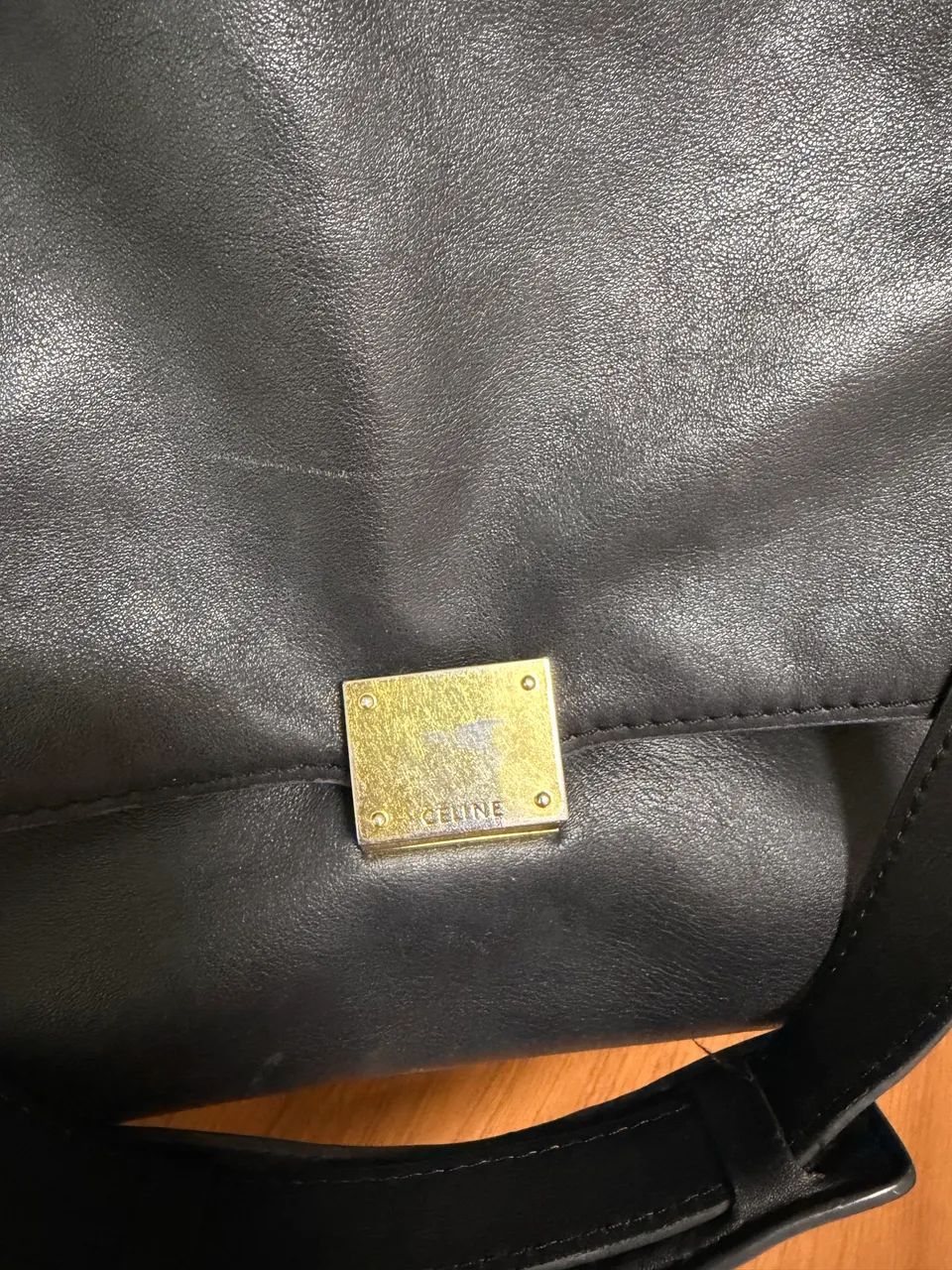 bolsa tiracolo celine trapeze preta - Foto 2