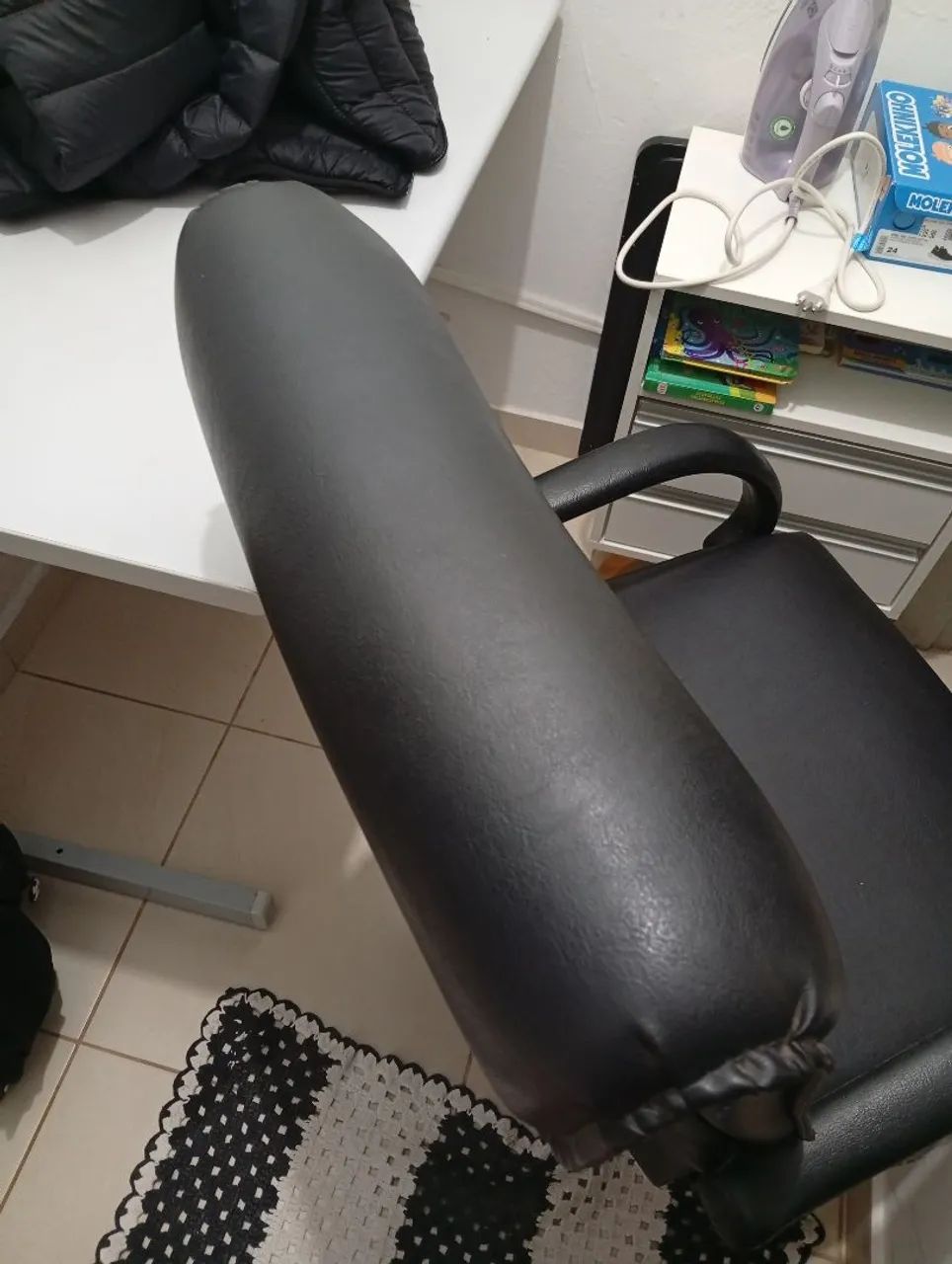 Cadeira poltrona escritório couro - Foto 2