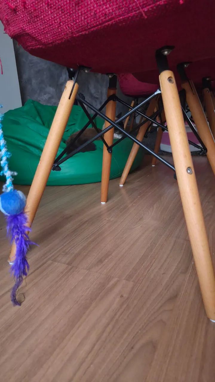 2 cadeiras vermelhas tokstok  - Foto 3