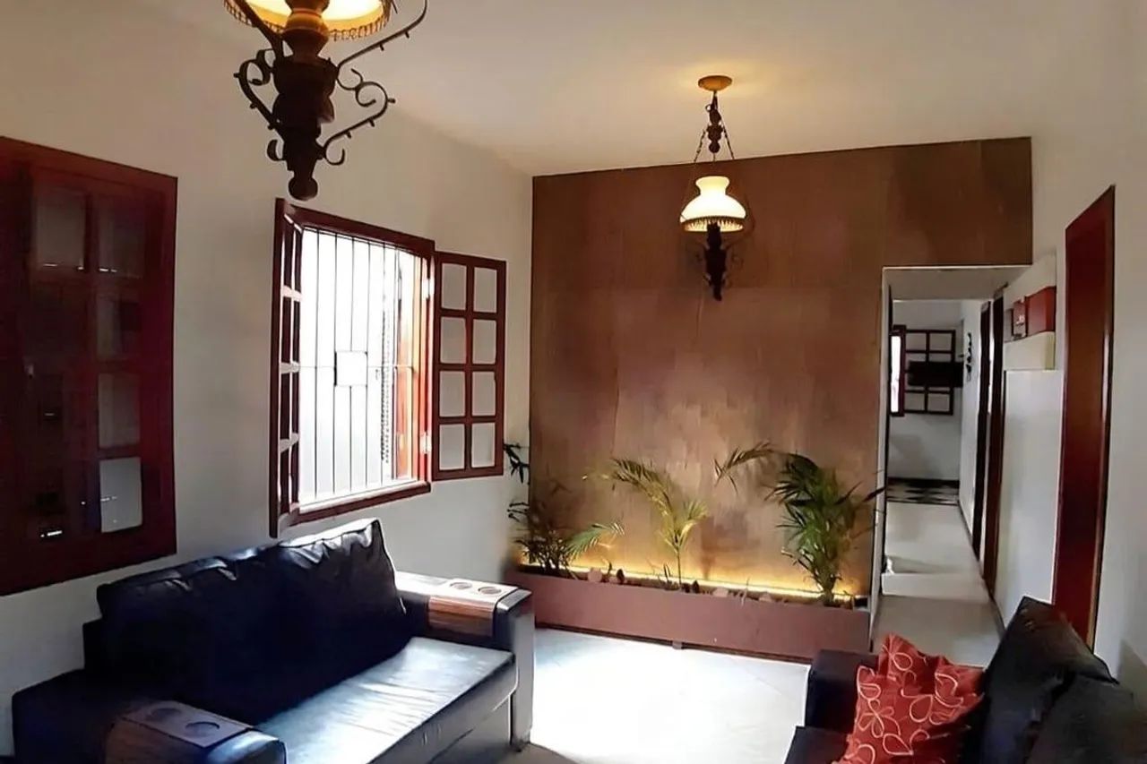 Casa à Venda - Alípio de Melo, 4 Quartos, 296 m2