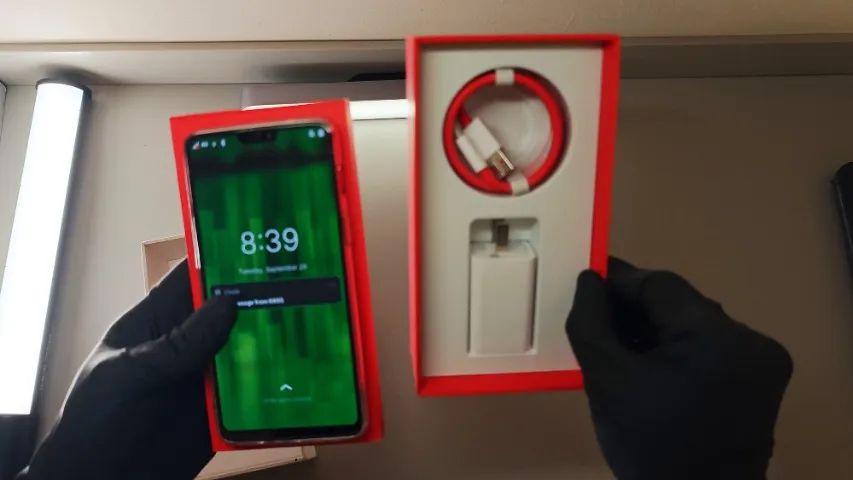 OnePlus 6 Red Vermelho Snapdragon 845 Com Caixa - Foto 4
