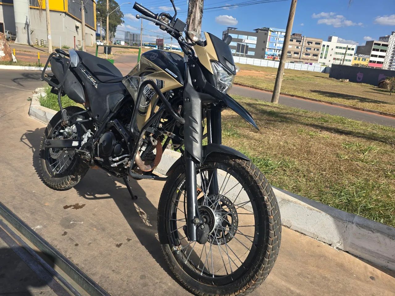 Lander 250 com Acessórios - Doc em dia - Foto 5