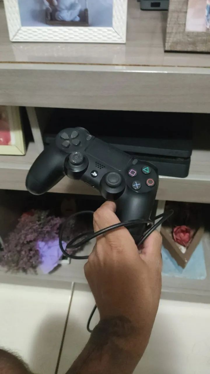 PS4 SLIM