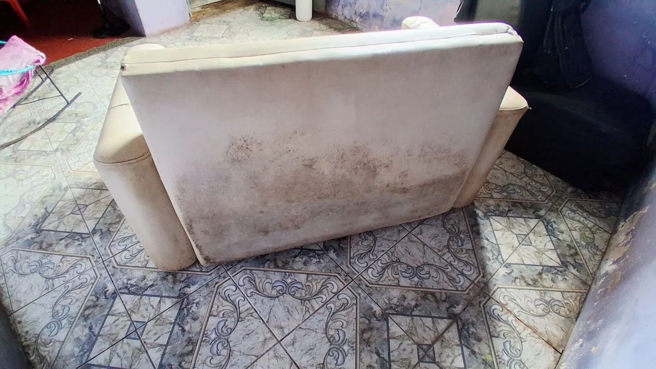 Sofá cama usado com bau - Foto 4