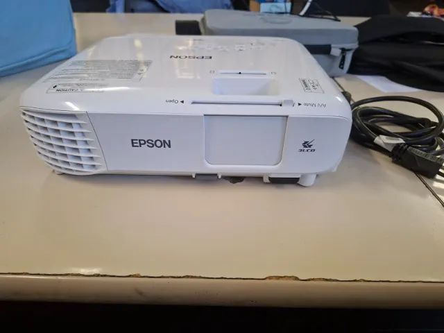 Projetor Powerlite E24 3600limens V11HB51021 - Foto 2
