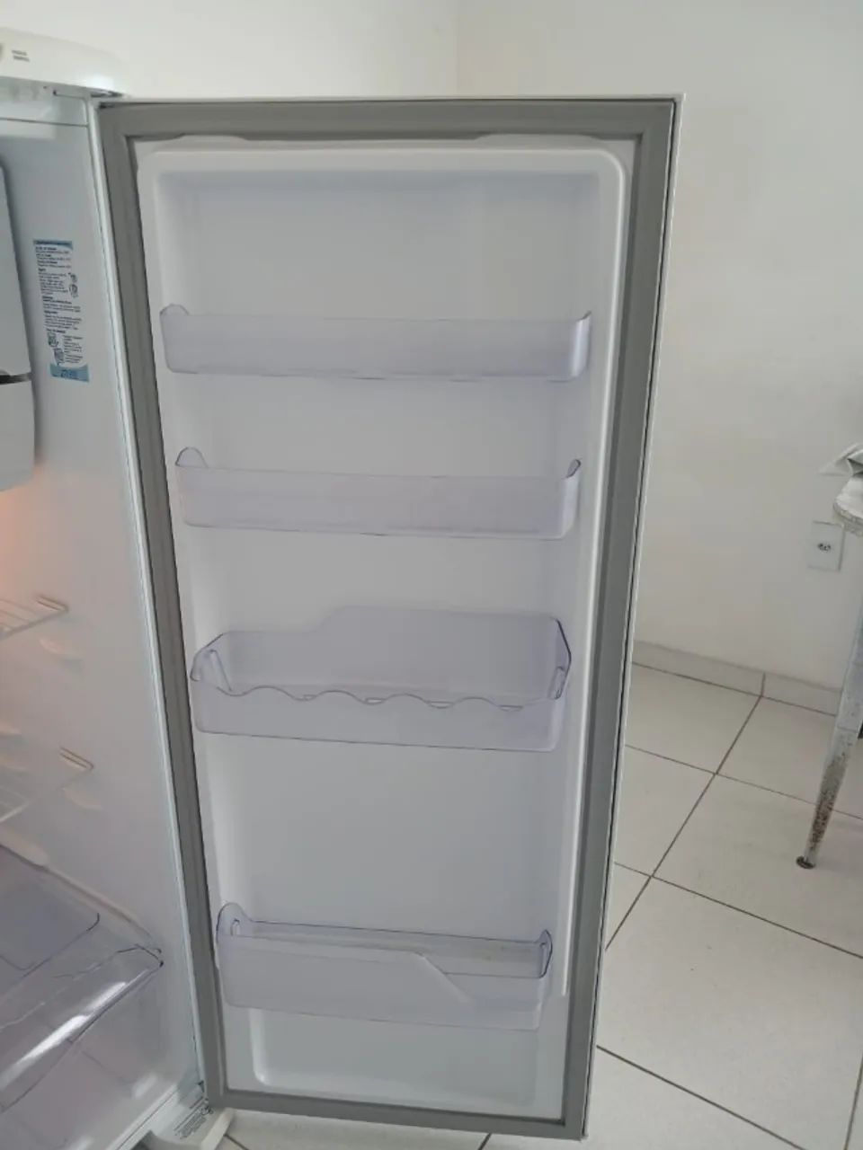 Geladeira Electrolux 240 LT - Foto 2