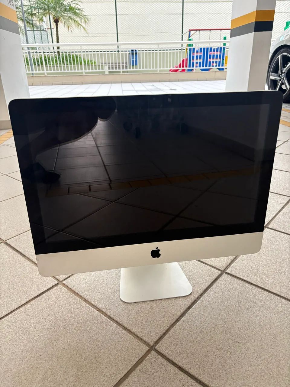 Apple iMac 21,5