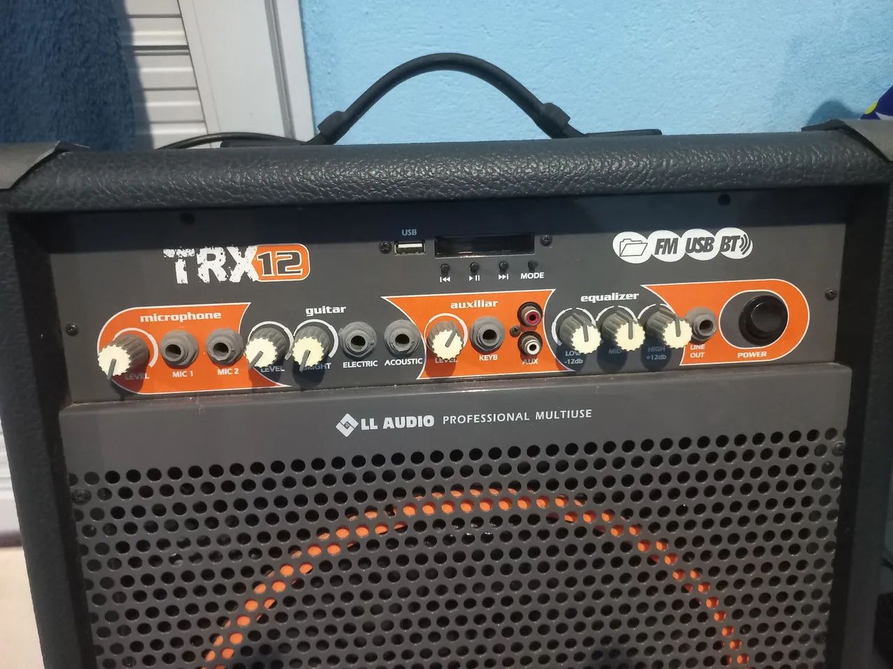 Vendo caixa de som LL áudio trx 12 - Foto 2