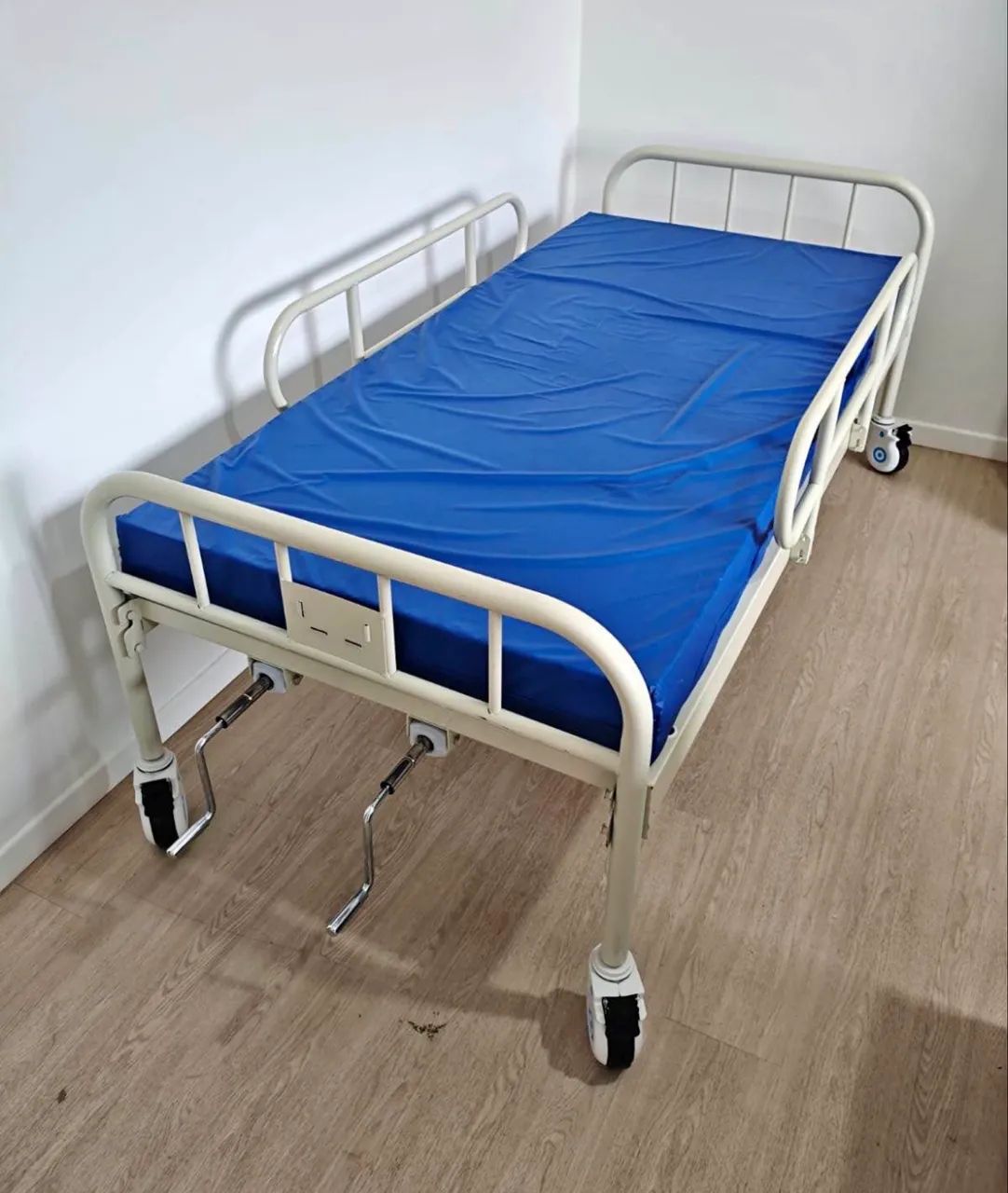 Cama hospitalar 2 manivelas + colchao + frete