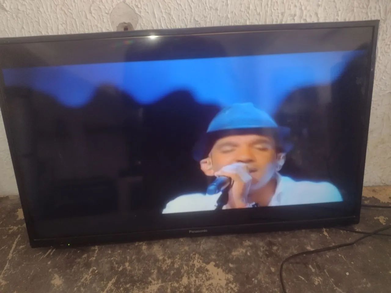 Vendo TV Panasonic 32 polegadas LED