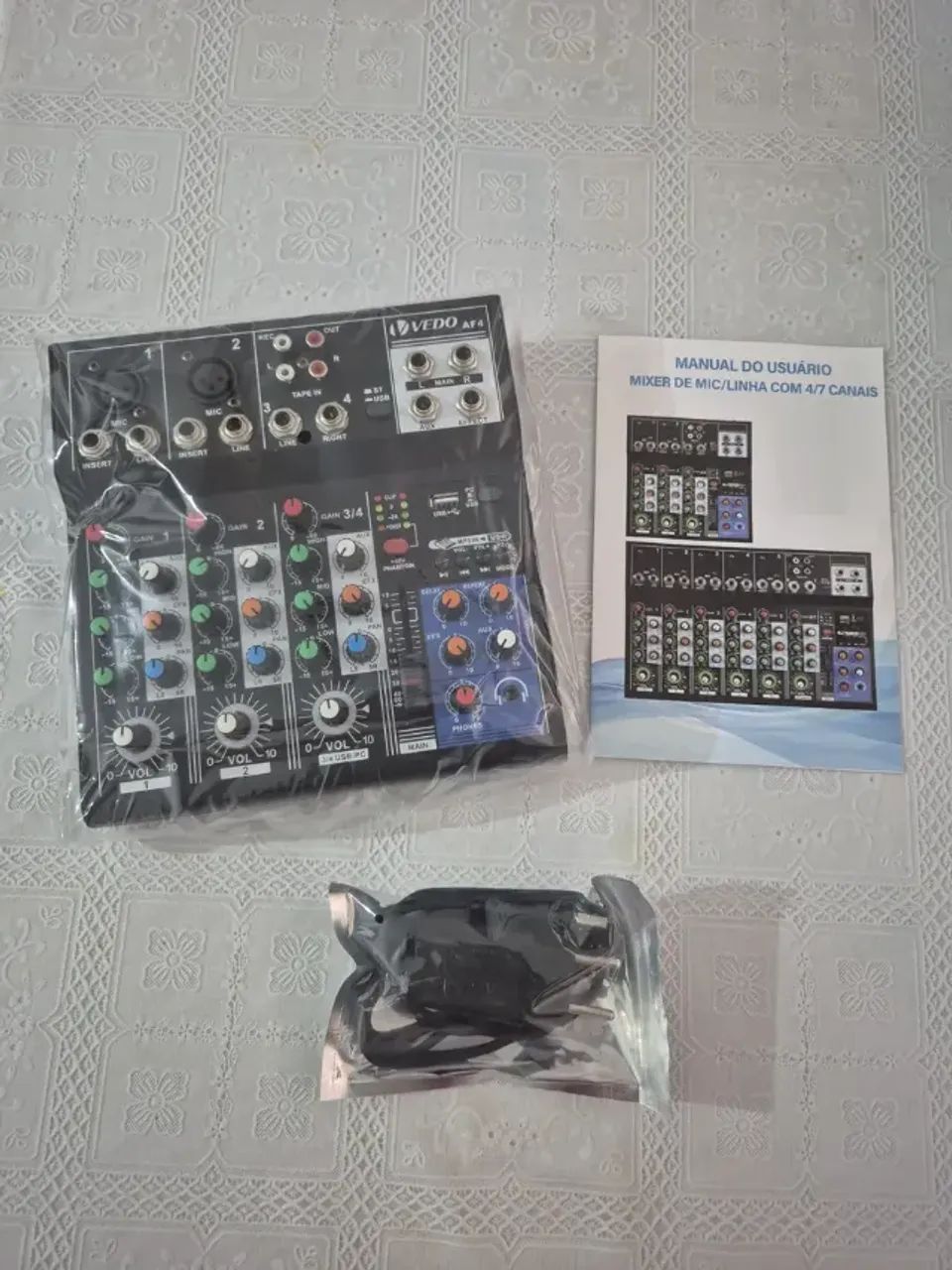 Mesa de Som 4 Canais 48v+ bluetooth Usb/type C