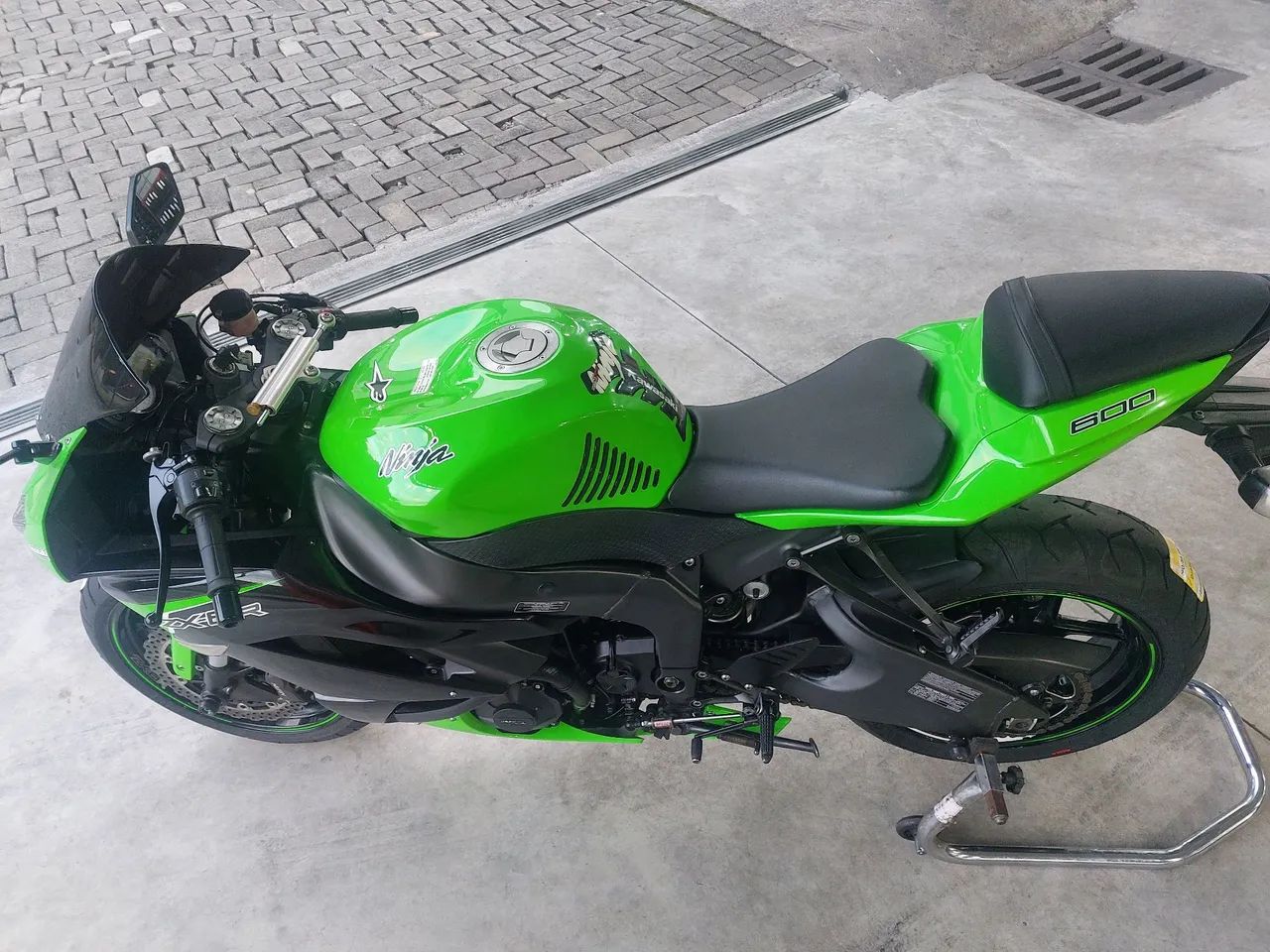 Kawasaki Zx-6r 600cc 2012 - 1520636080 | OLX