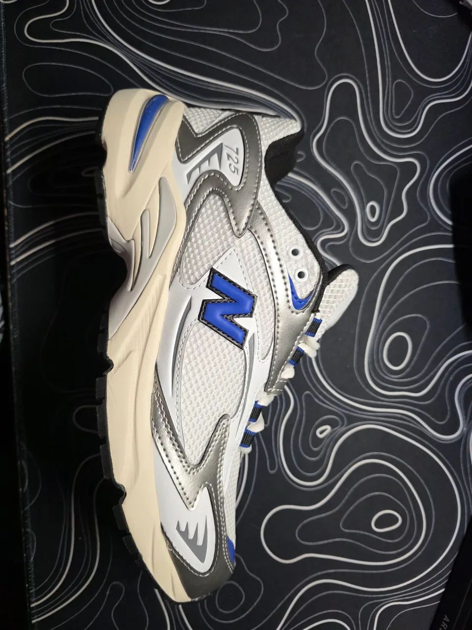 New Balance 725 - Team Royal