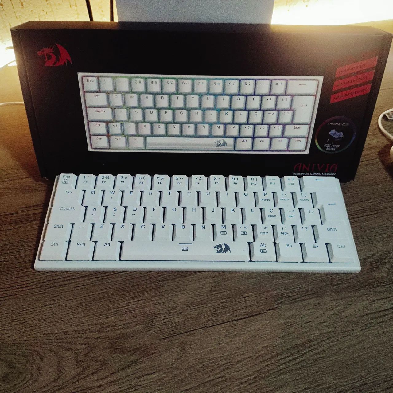 Teclado Redragon anivia branco 