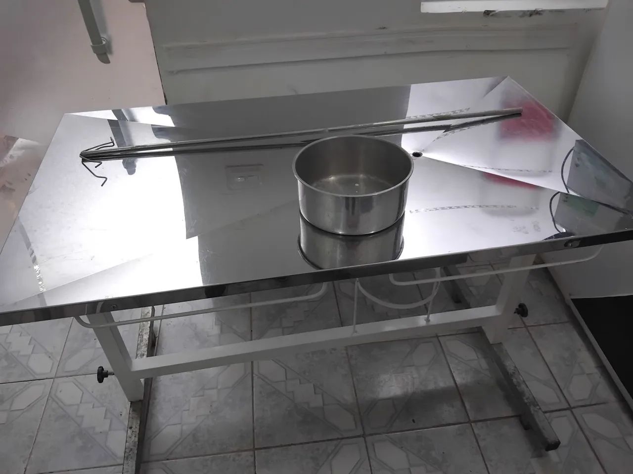 Mesa cirúrgica veterinária 