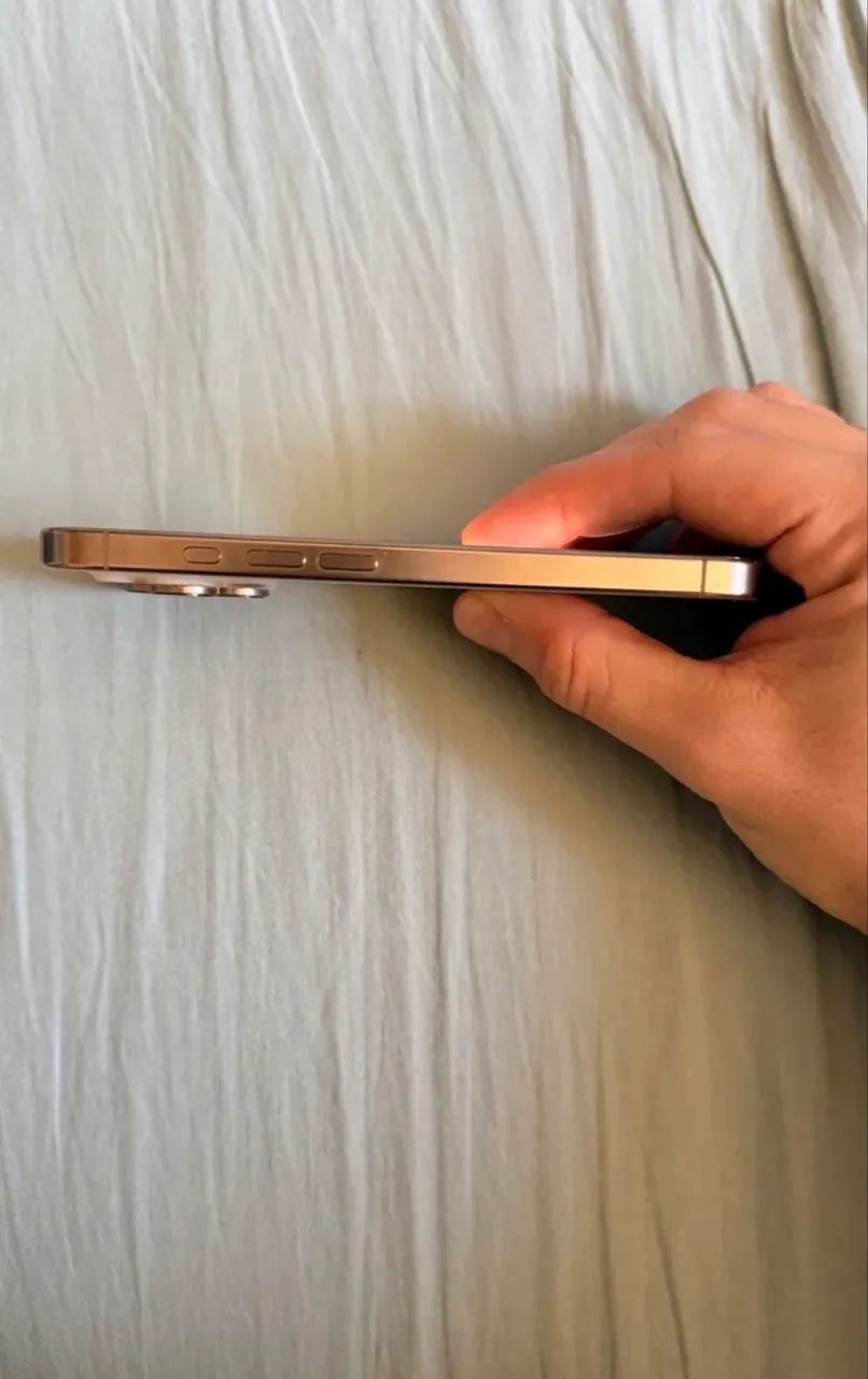 iPhone 16 pro - Foto 4