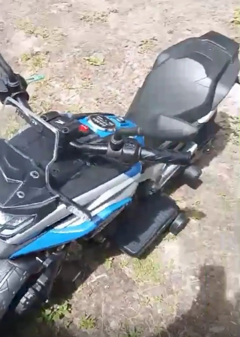Moto elétrica infantil com som. - Foto 4