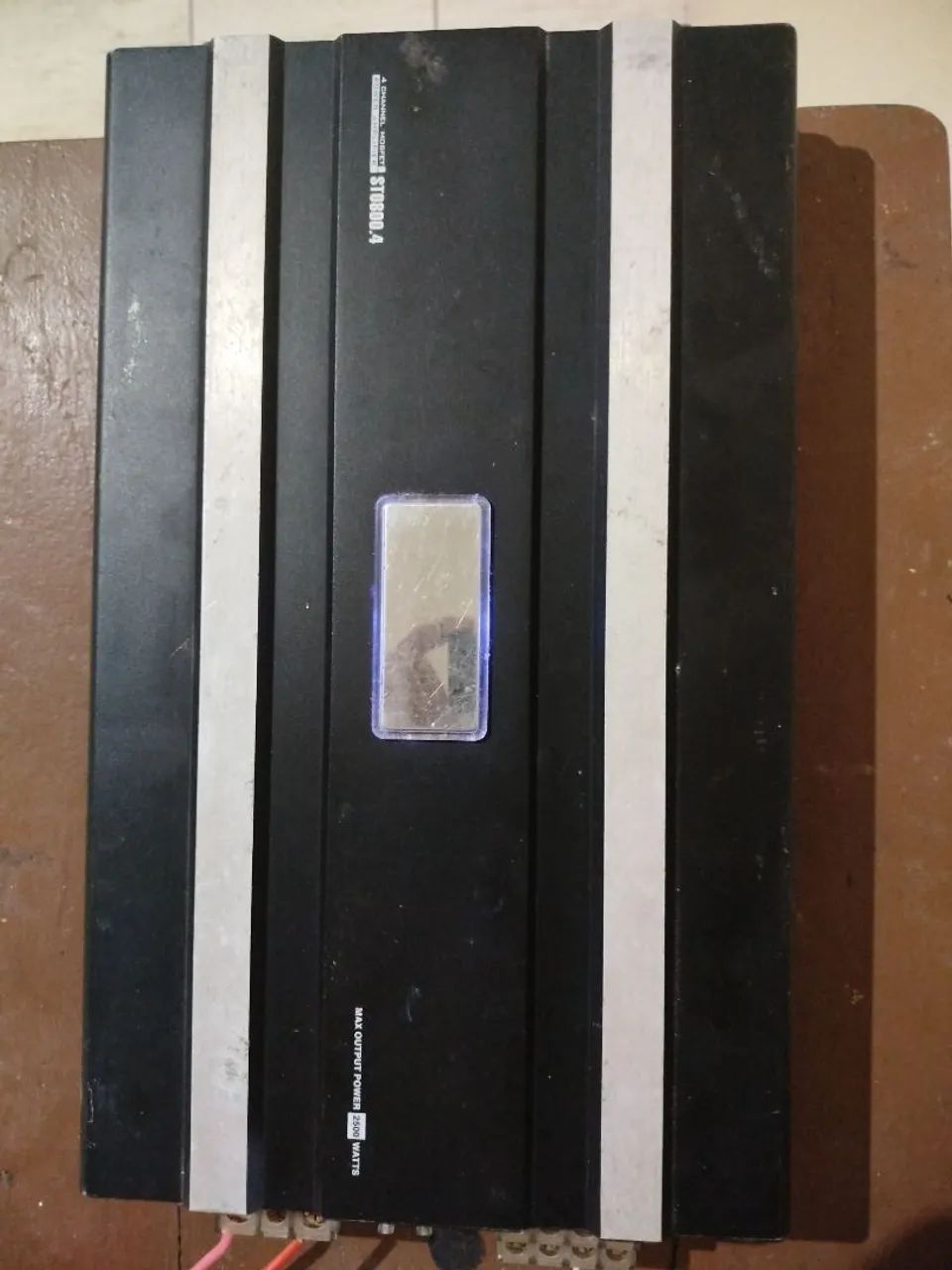 Módulo de 800x4 watts RMS 