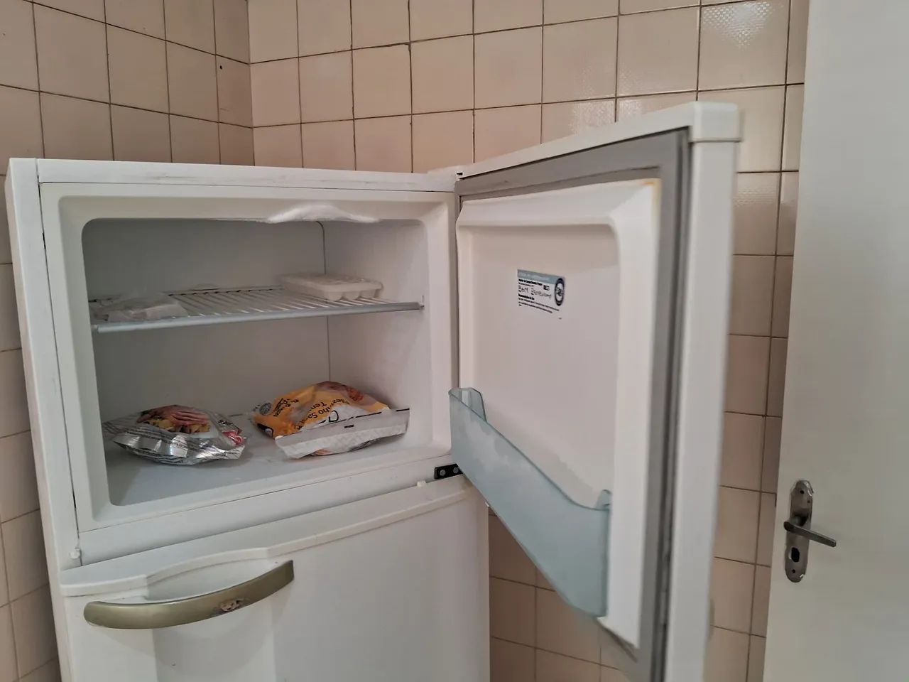 Geladeira Duplex DC37  Electrolux Branca - Foto 3