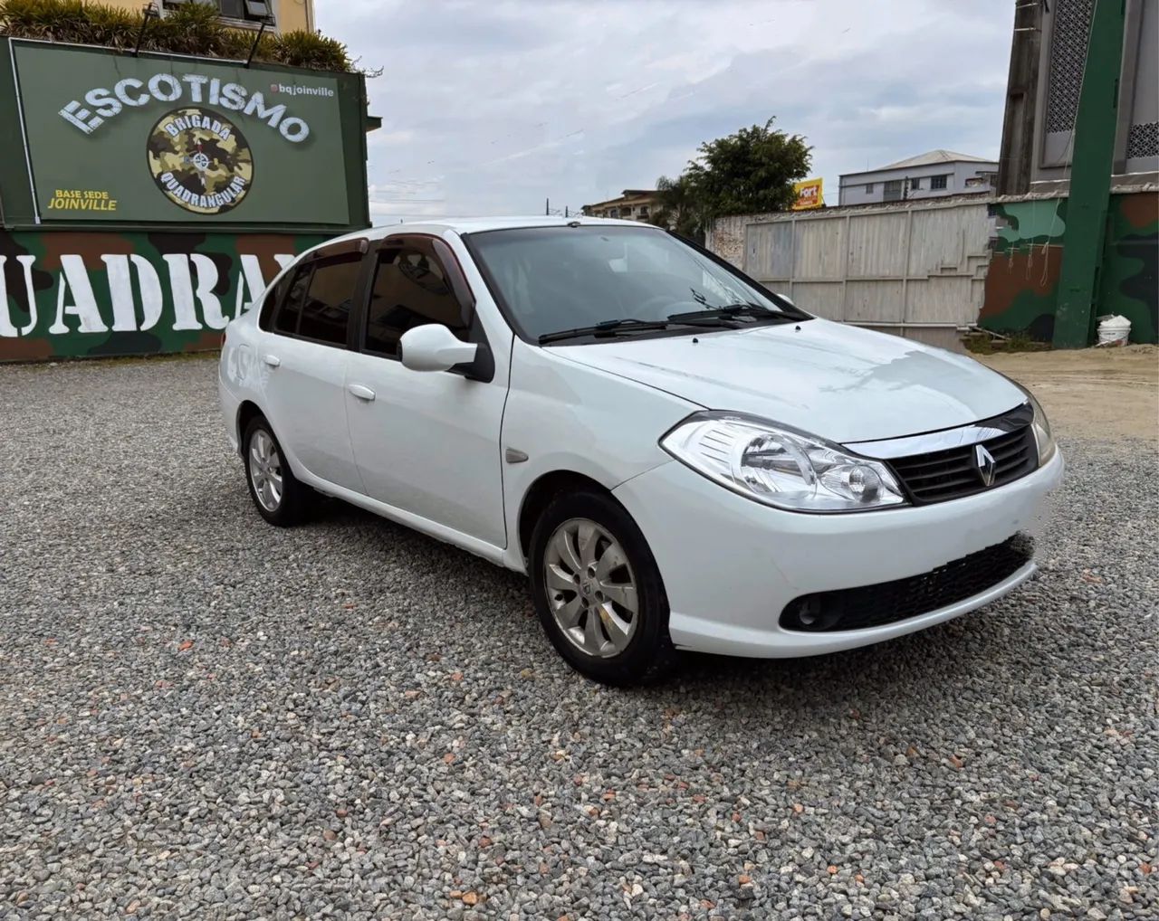 Renault Symbol SYMBOL Expression Hi-Flex 1.6 16V 4p 2012