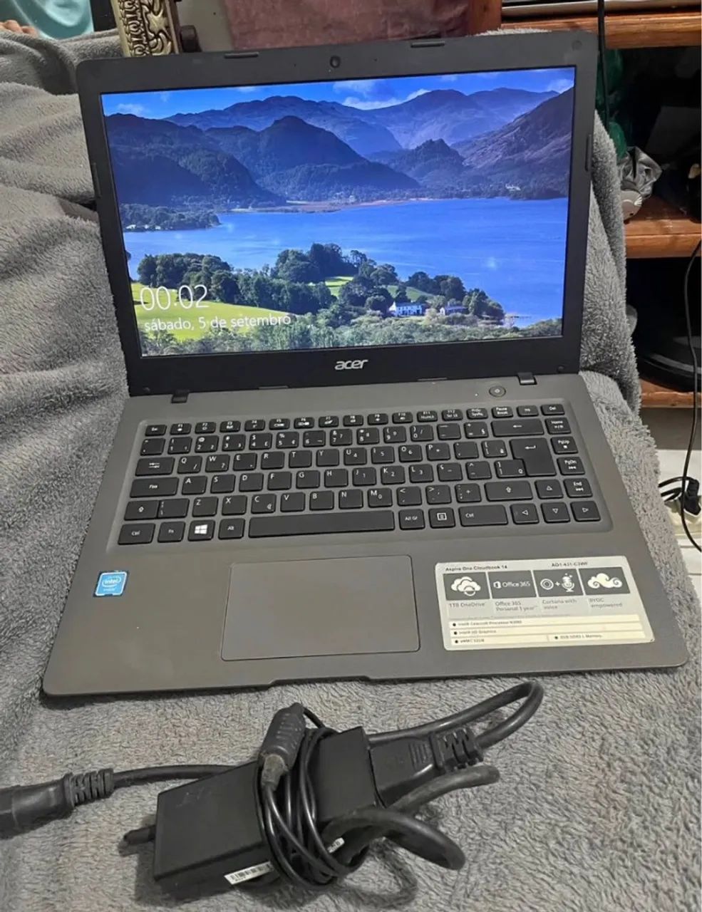 VENDO ESTE NOTEBOOK 