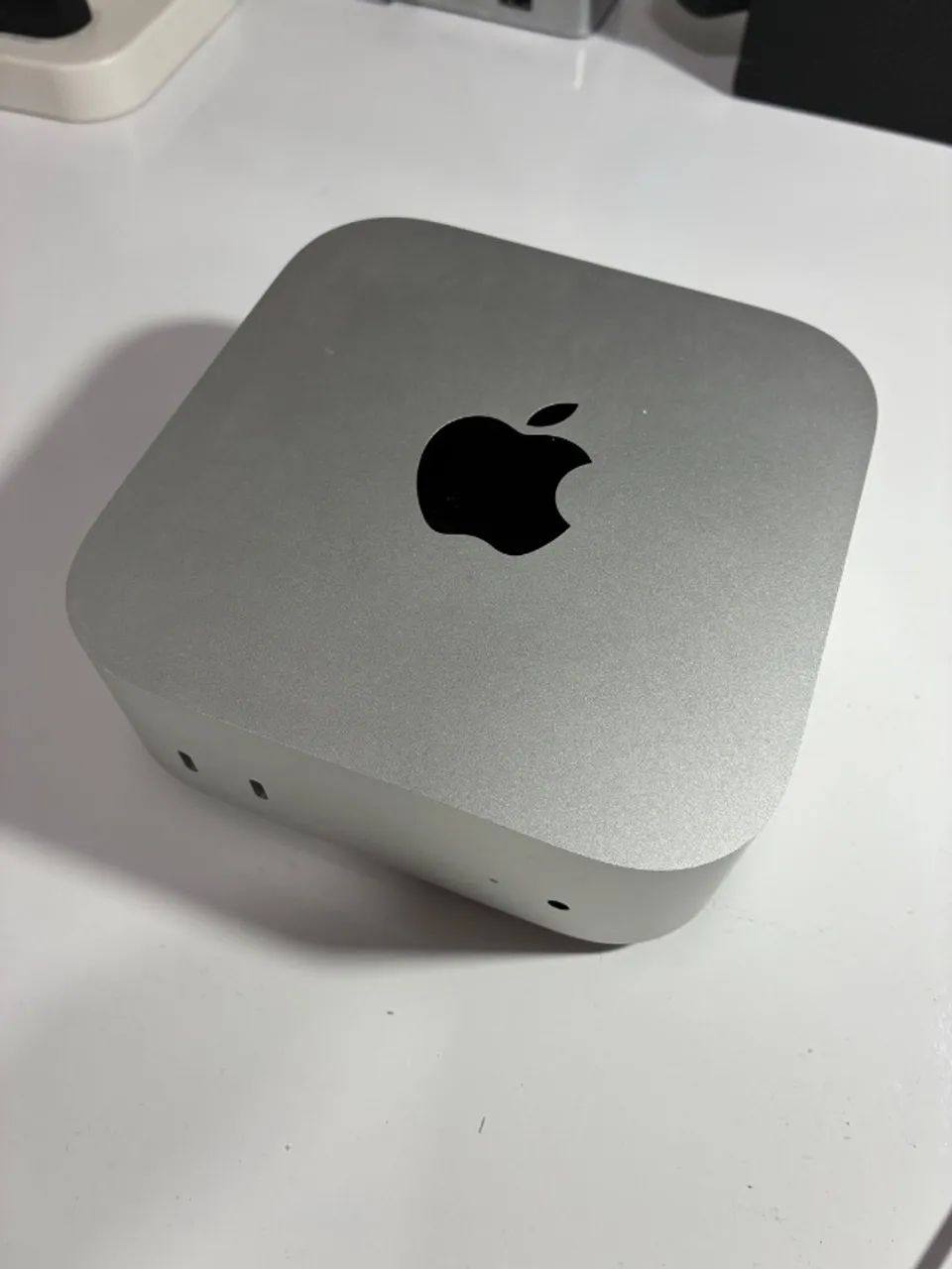 Mac mini M4 (2024) 16GB RAM / 256GB SSD - Seminovo c/ Nota Fiscal