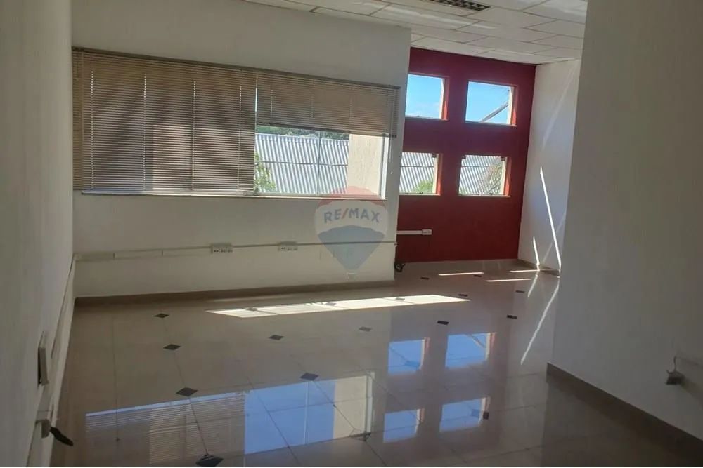 Descubra o espaço perfeito para o seu negócio prosperar no coração de Vinhedo! - Foto 4