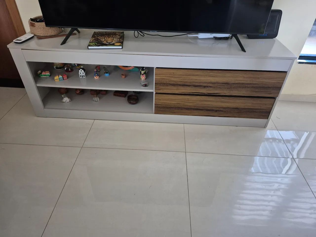 Rack tv