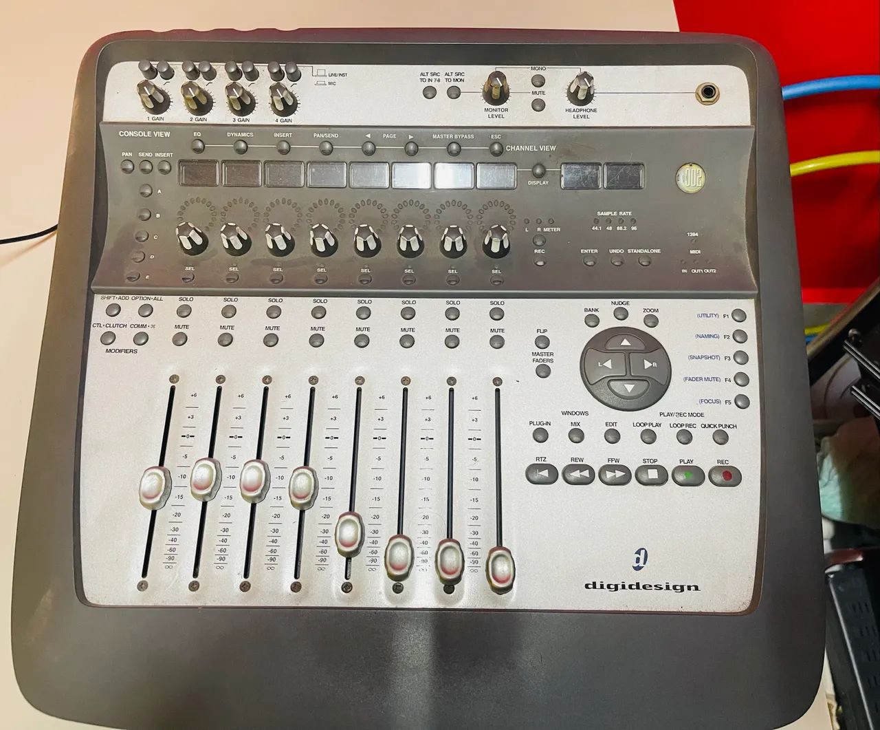 Digidesign Command 8 Mesa Controladora (Usado) - Foto 3