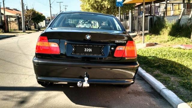 BMW 320i - Foto 4