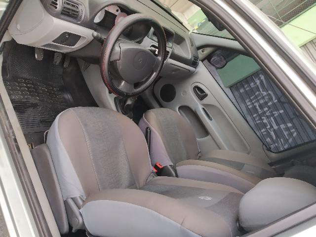 Renault Clio Campus 1.0 16V HiFlex 2009 3P Completo - Foto 6