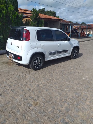 FIAT UNO SPORTING 2014