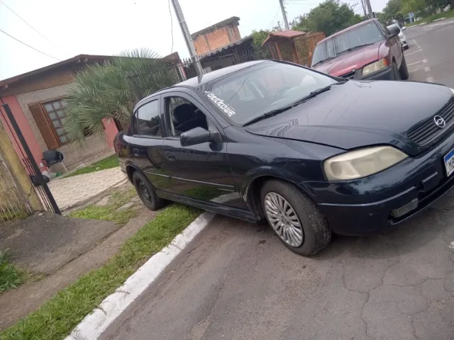 comprar Chevrolet Astra Hatch em Gravataí - RS