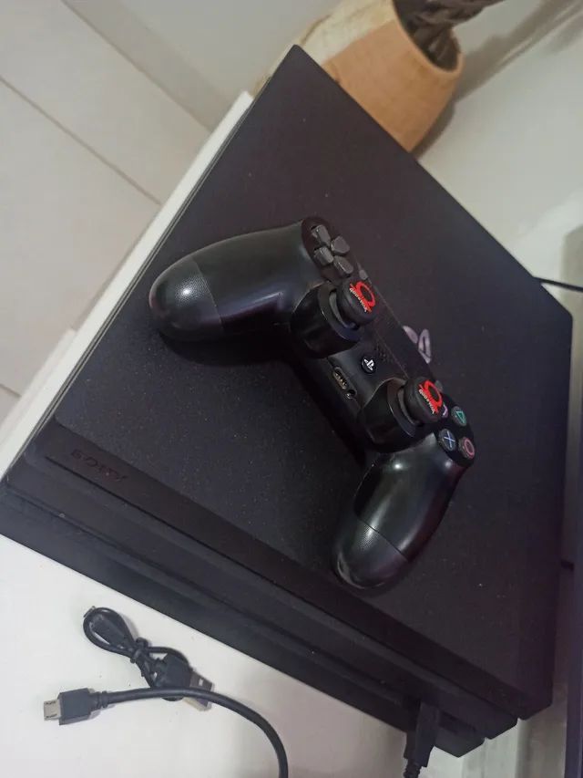 PS4 Pro 1tb + FIFA 24, RAGNAROK, MK11 + 2pad and Accessories in