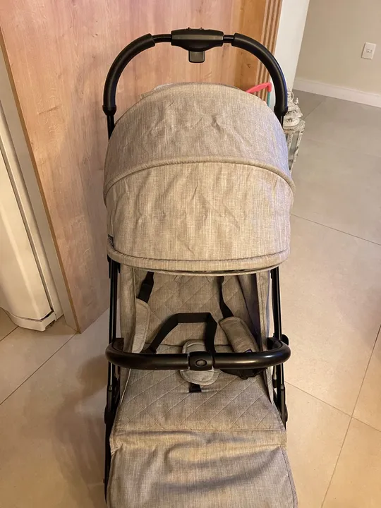 Carrinho de Bebê Dobrável e Portátil