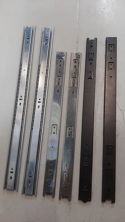 Corrediças telescópicas em aço 