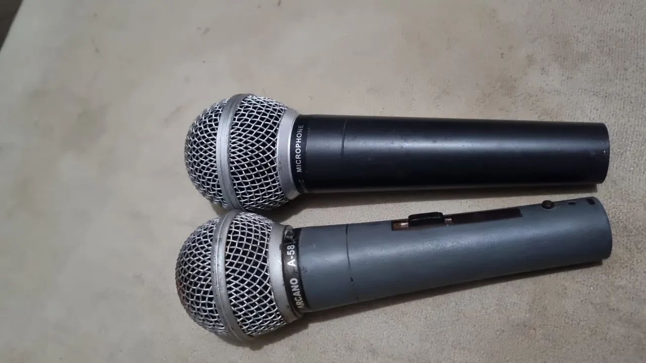 Microfones de mão com fio - Usados