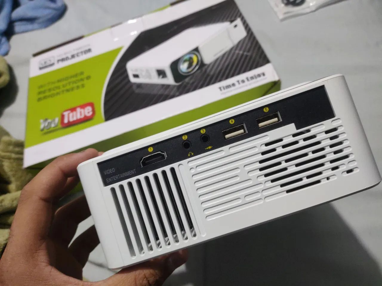 Projetor semi-novo, na caixa com todos os acessórios  - Foto 6