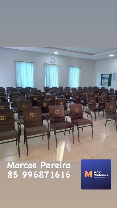 Cadeiras de Igreja acolchoada tipo poltrona direto  - Foto 3