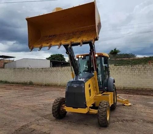 Retroescavadeira Jhon Deere 310 seminova  - Foto 2