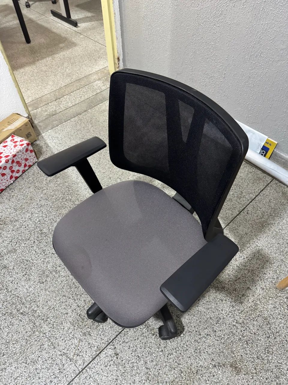 Cadeiras giratória de escritorio - Foto 3