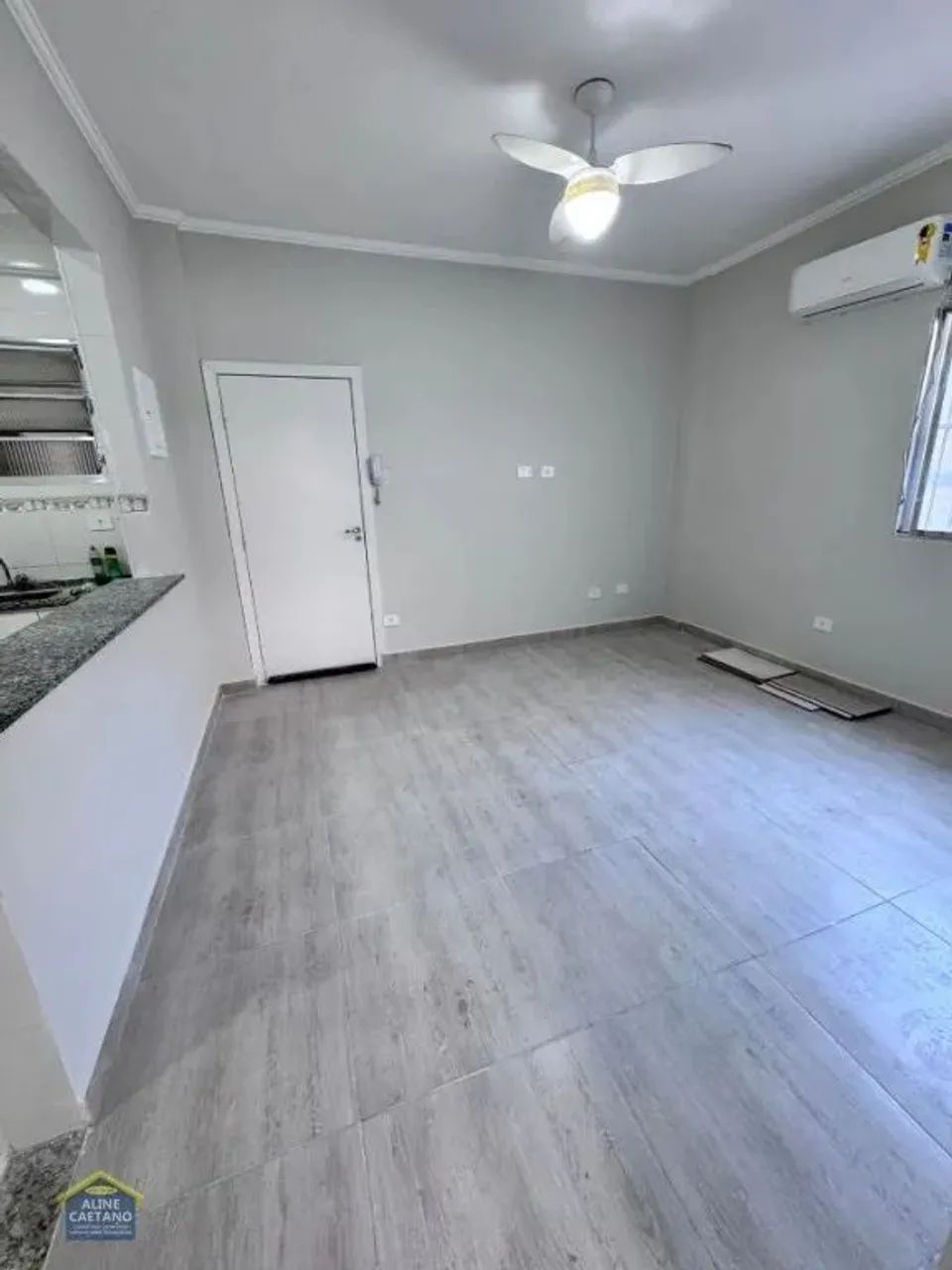 Boqueirão - Apto 01 dorm, térreo, 250 mts da praia