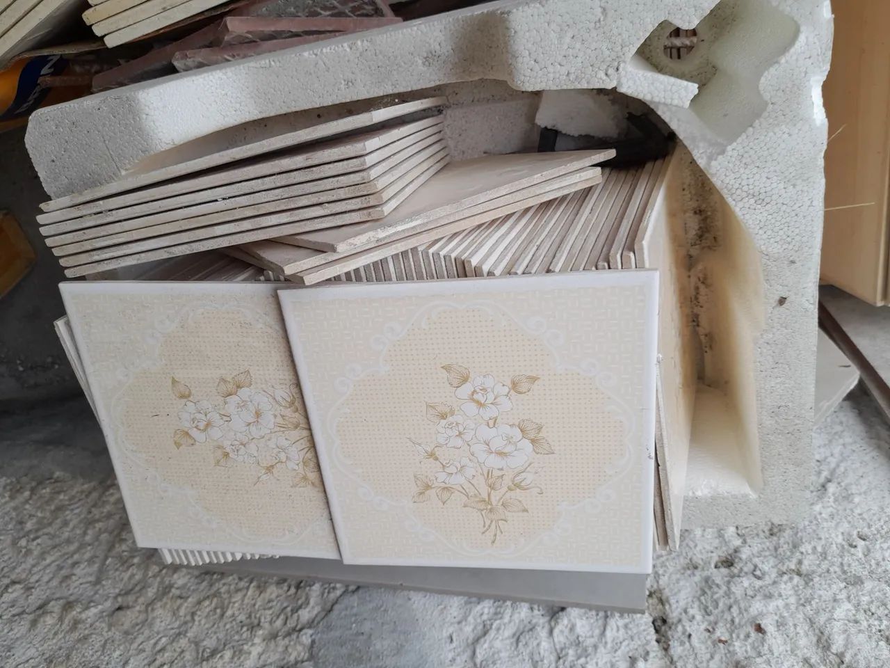 Azulejos diversos - Foto 2