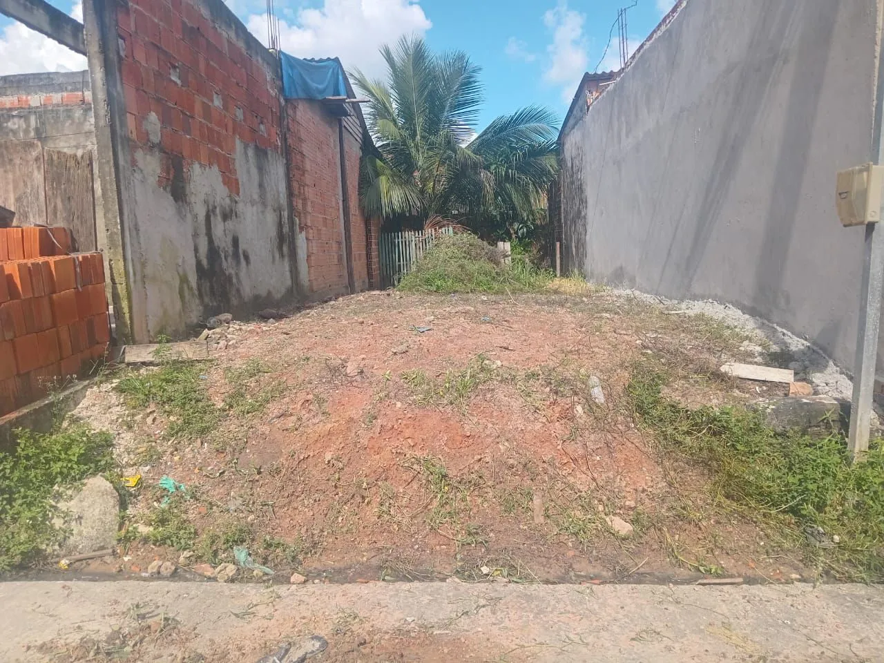 TERRENO 5m por 18m