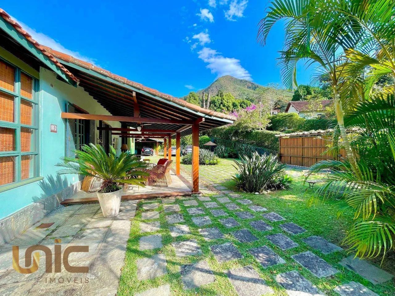 Casa com 4 dormitórios à venda, 226 m² por R$ 1.250.000,00 - Bom Retiro - Teresópolis/RJ - Foto 2
