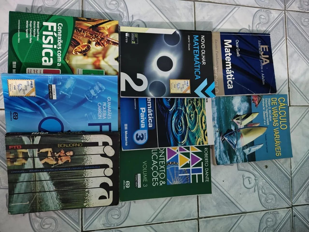 Livros didáticos variados  - Foto 4