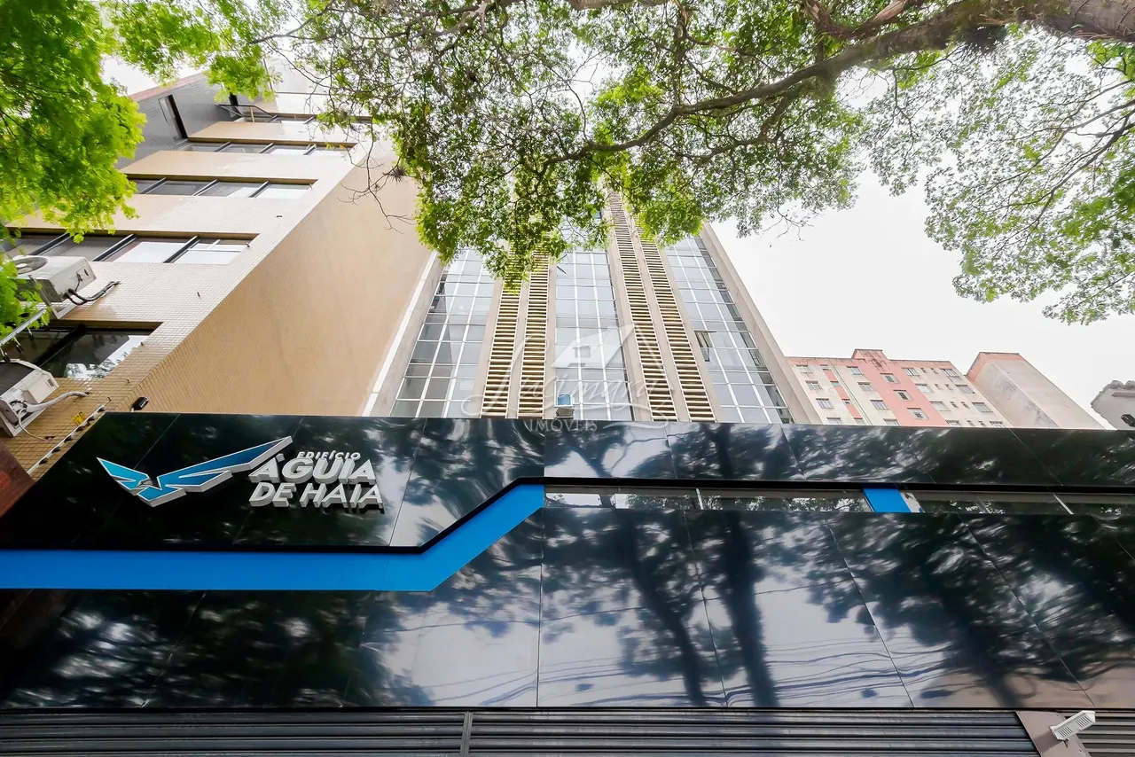 CONJUNTO/SALA COMERCIAL à venda com 31m² por R$ 150.000,00 no bairro Centro - CURITIBA / P